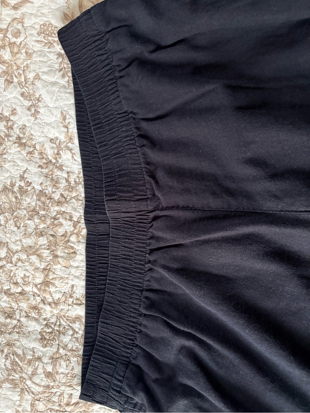 Women’s ON Black Elastic Waist Linen pants